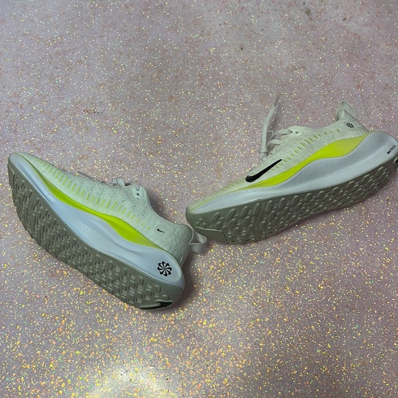 Nike react infinity 4 - Picture 2 of 3